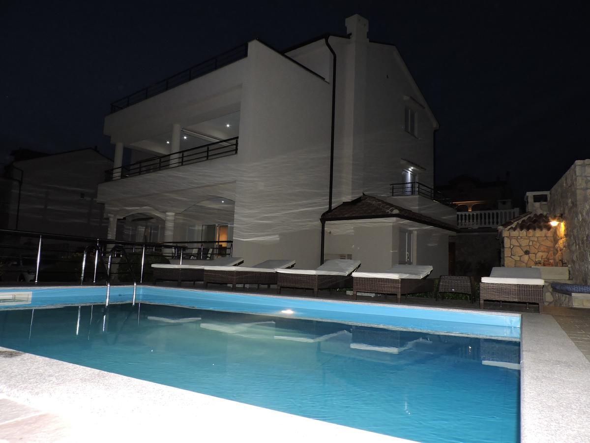 Apartments Villa Residenca Новий Винодольський Екстер'єр фото